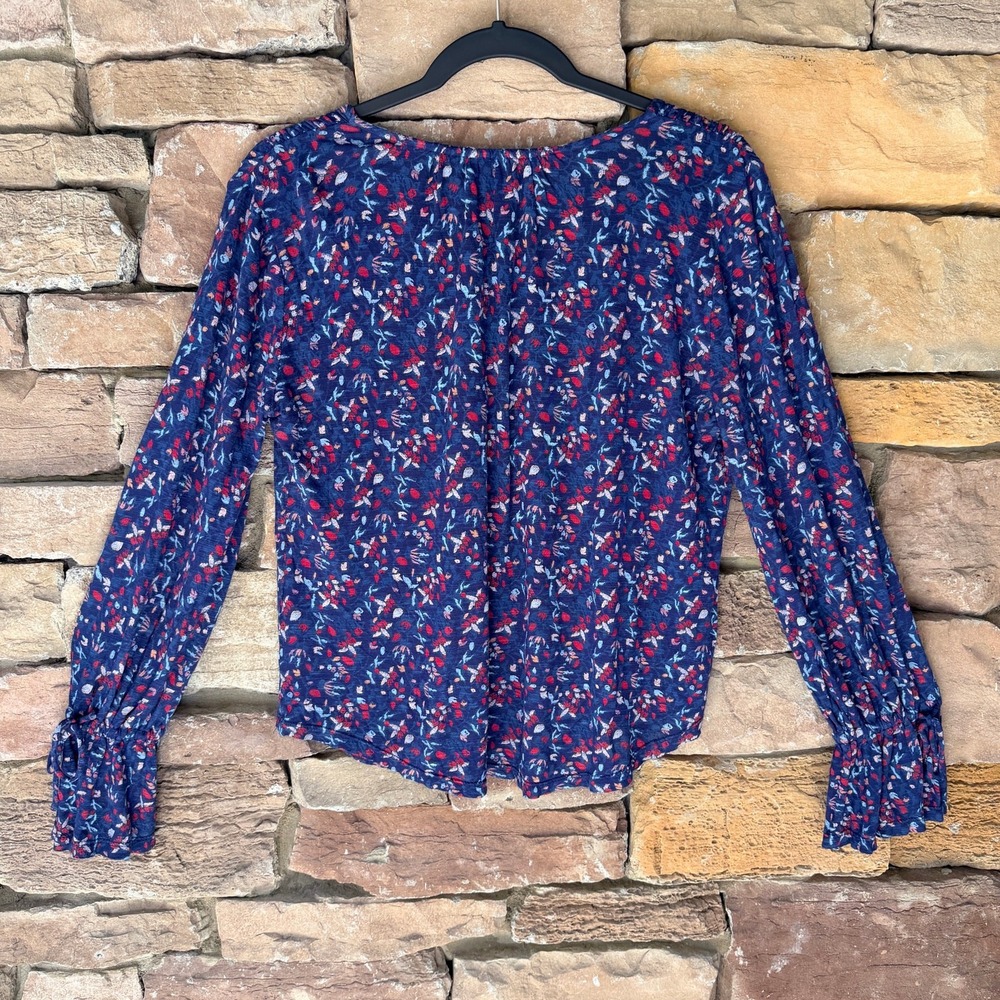 Lucky Brand V-neck Blue Floral Long sleeve Viscose Boho Country Western Top M - Picture 3 of 13
